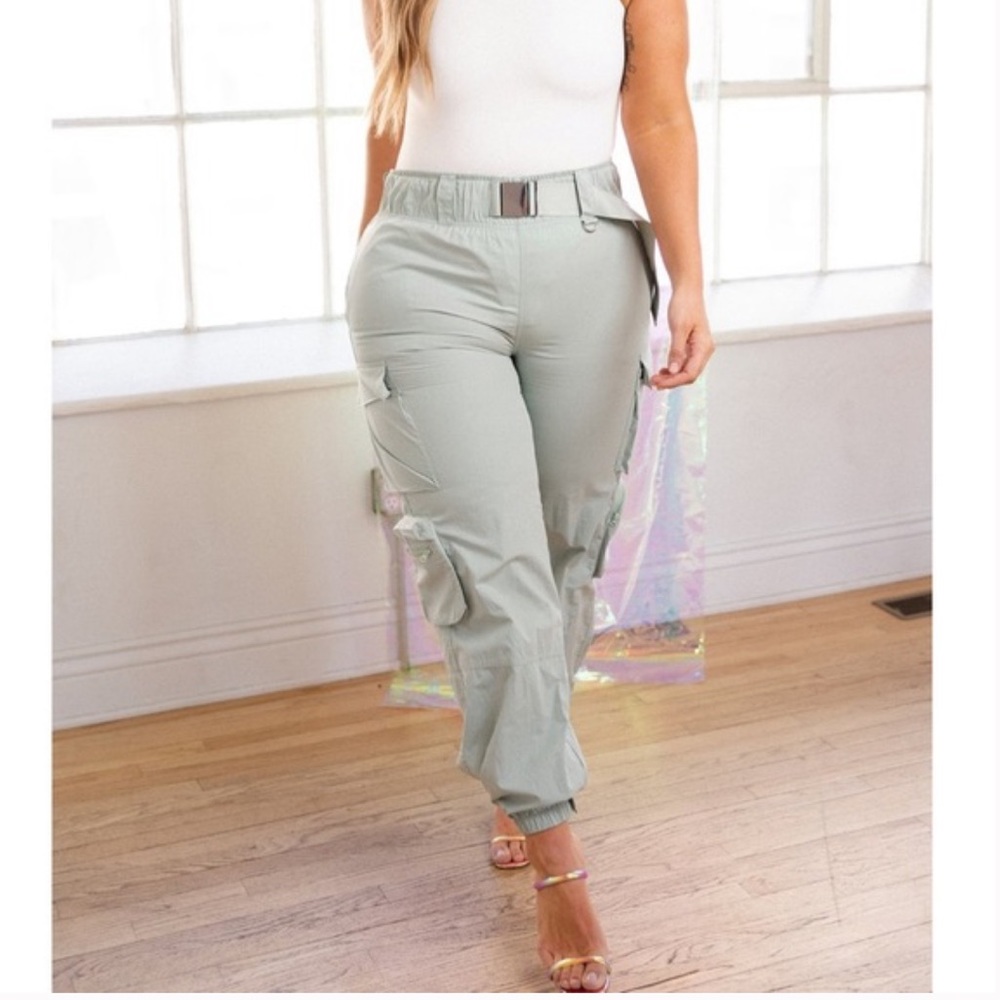 Balance Athletica cargo pant